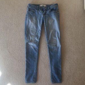 Hollister light wash skinny jeans